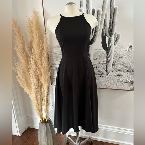 Custom made midi dress in black. Size S/M. Katrina Tuttle for sweet pea - Picture 9 of 9